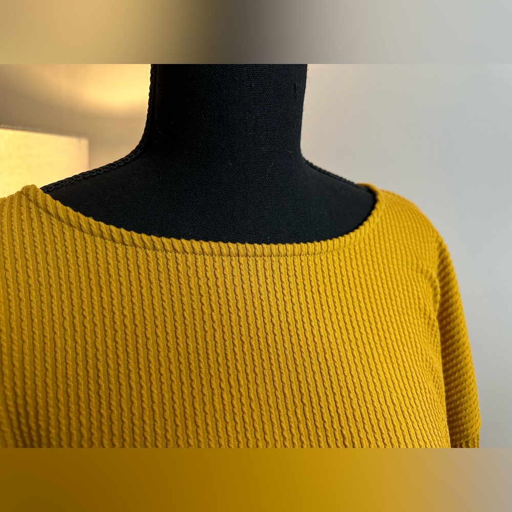 Set The Stage Ribbed Pullover - XL - Picture 3 of 10